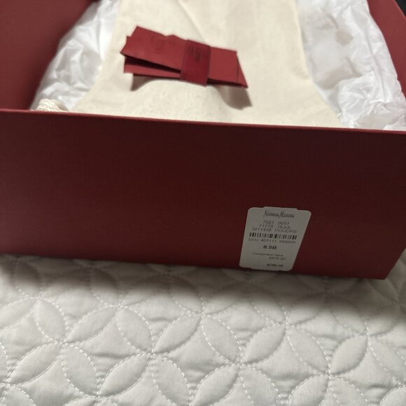 Valentino Garavani Poudre Pumps - Picture 6 of 6